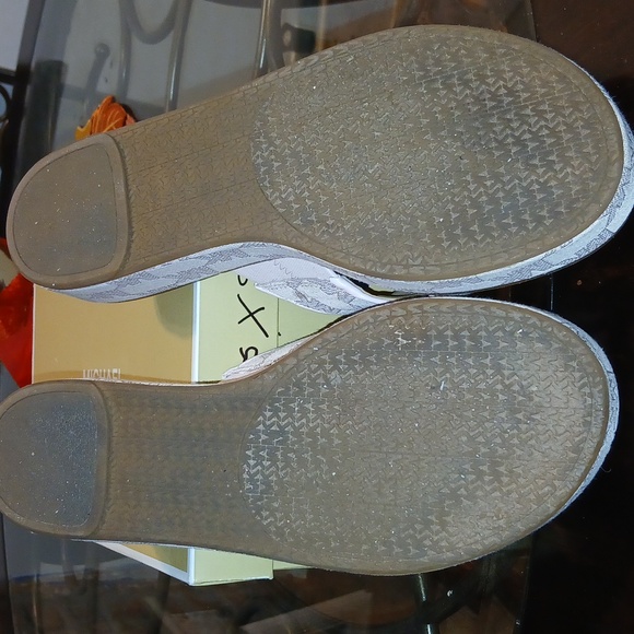 Michael Kors Wedge Slides - Picture 8 of 8